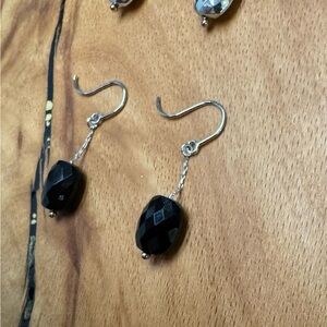 Morganne Bello Elegant Black onyx and white gold pendants Earrings